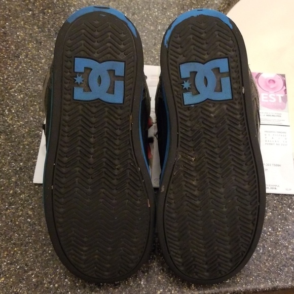 Youth size 4 DC shoes blue, gray, and black - Picture 3 of 7